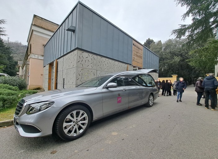 Cremazione e dispersione delle ceneri, regolamento in giunta regionale entro fine giugno Cremazione e dispersione delle ceneri, regolamento in giunta regionale entro fine giugno