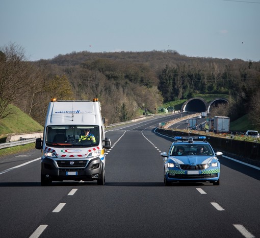 Guida Sicura, dal 5 agosto parte la campagna di Autostrade e Polizia Guida Sicura, dal 5 agosto parte la campagna di Autostrade e Polizia