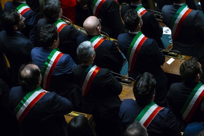 Assemblea Anci, dal 24 ottobre i sindaci italiani a Genova: all’apertura anche Mattarella Assemblea Anci, dal 24 ottobre i sindaci italiani a Genova: all’apertura anche Mattarella