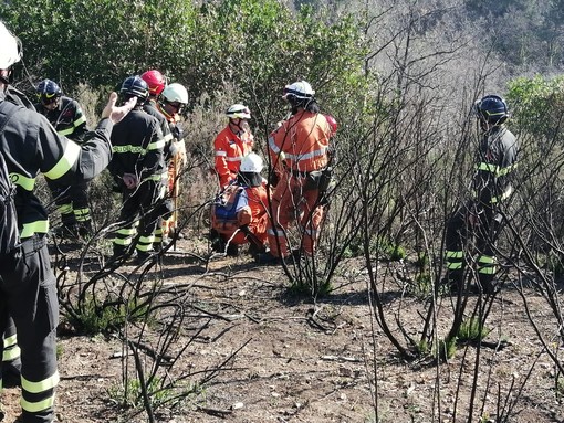 Incendi, l'allarme della Cgil: "In Liguria vigili del fuoco sotto organico del 30 per cento"