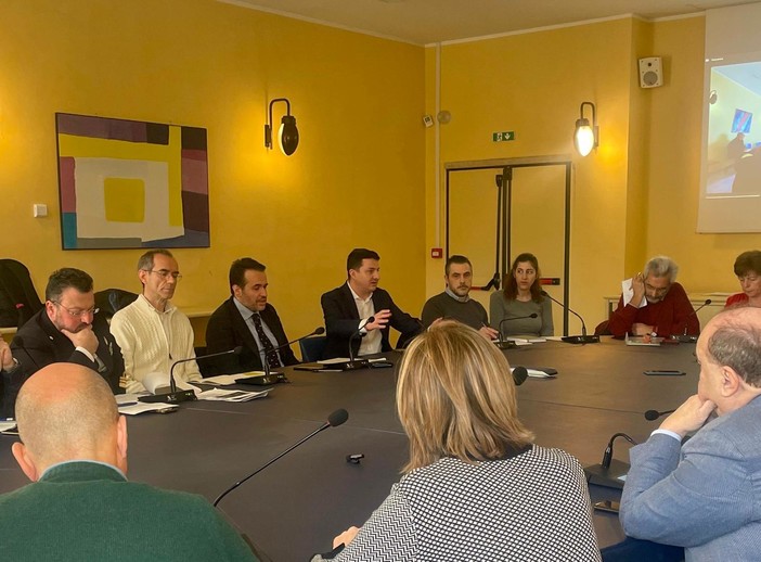 Elezioni comunali, Fabio Ariotti (Lega): "Sui fumi delle navi il comune lavora da tempo con strumenti concreti" Elezioni comunali, Fabio Ariotti (Lega): "Sui fumi delle navi il comune lavora da tempo con strumenti concreti"