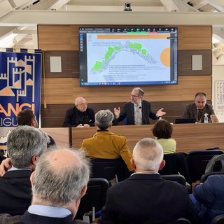 Montagna, Anci Liguria: "A fianco dei 32 Comuni esclusi". Pronti al ricorso, ma si apre lo spiraglio istituzionale Montagna, Anci Liguria: "A fianco dei 32 Comuni esclusi". Pronti al ricorso, ma si apre lo spiraglio istituzionale