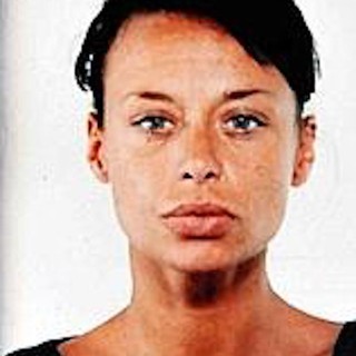 Ruba vestiti in una boutique: a Nervi arrestata la sosia di Angelina Jolie