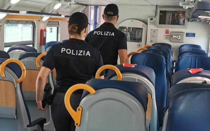 Furti tra treni e stazioni del Levante, cinque denunciati: recuperati zaini, vestiti e una borsa Furti tra treni e stazioni del Levante, cinque denunciati: recuperati zaini, vestiti e una borsa