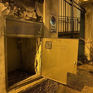 Multedo, la scuola Alfieri (per ora) senza gas, con un’aula e un muretto inagibili