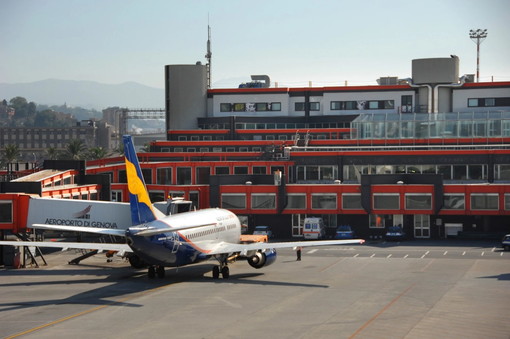 Continuità territoriale per l’aeroporto di Genova: approvata la richiesta in consiglio comunale di tariffe agevolate e collegamenti garantiti Continuità territoriale per l’aeroporto di Genova: approvata la richiesta in consiglio comunale di tariffe agevolate e collegamenti garantiti