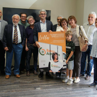 Solidarietà a Brignole, inaugurato il nuovo centro del Banco Alimentare: una folla di autorità e volontari per il ricordo di Lella Solidarietà a Brignole, inaugurato il nuovo centro del Banco Alimentare: una folla di autorità e volontari per il ricordo di Lella