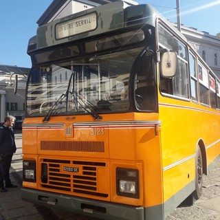 "A teatro con il bus": l'iniziativa di Carlo Felice e Amt
