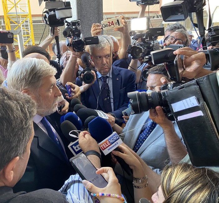 Elezioni comunali, a Genova ha vinto Bucci, non la destra