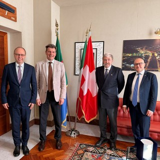Liguria-Svizzera, asse di ferro su porti e logistica: Bucci incontra l’Ambasciatore Balzaretti