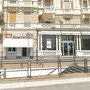 L'esterno del bar e pasticceria Peretti di Pegli
