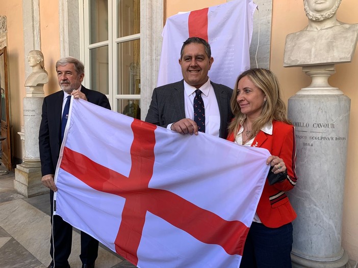 Festa della Bandiera, Bucci: "La città si unisce attorno al vessillo di San Giorgio", ospite d'onore il principe di Monaco (Foto e Video) Festa della Bandiera, Bucci: "La città si unisce attorno al vessillo di San Giorgio", ospite d'onore il principe di Monaco (Foto e Video)