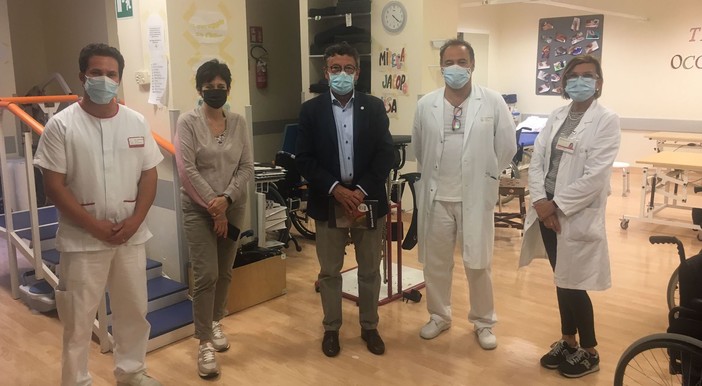 Brunetto (Lega) visita ospedale La Colletta e Centro NeMo di Arenzano: "Ci sono delle alte professionalità in ambito reumatologico, cardiologico, riabilitativo, che sono elementi di eccellenza"