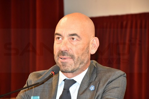 L'infettivologo Bassetti: "Con le nomine di Trump arrivano anni bui per medici e scienziati"