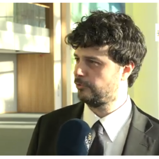 Intelligenza Artificiale, Benifei (Pd) : "Subito regole ferree contro deepfake e abusi online"