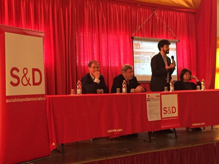 Porti: il convegno del parlamentare Benifei su automazione e lavoro futuro Porti: il convegno del parlamentare Benifei su automazione e lavoro futuro