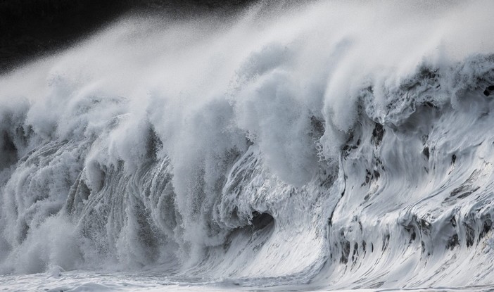 Alessandro Benedetti, lo scienziato del mare che ama fotografare le onde