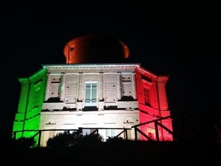 La Zizzola di Bra illuminata col tricolore