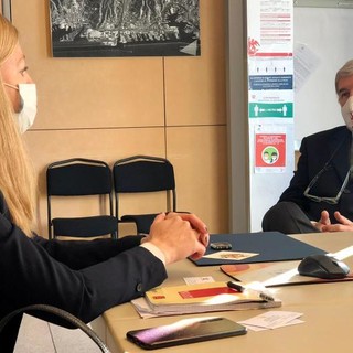 Il sindaco Bucci incontra la console generale della Federazione russa Maria Vedrinskaya