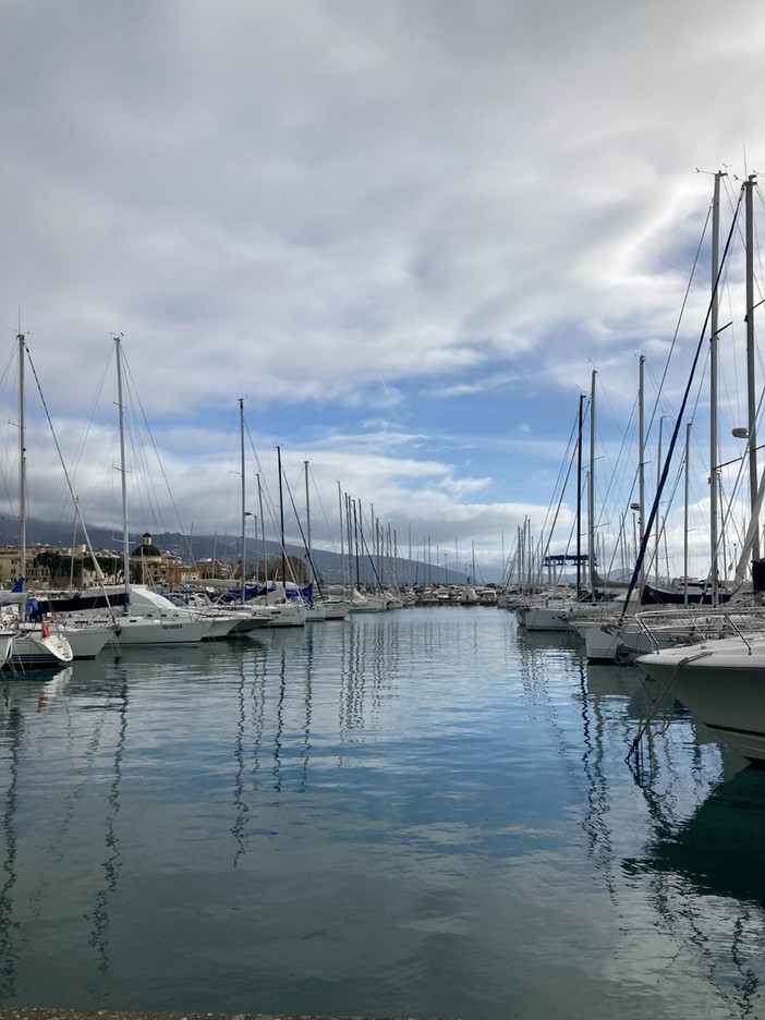 Porto di Chiavari, chiusura temporanea di una parte della banchina di sopraflutto Porto di Chiavari, chiusura temporanea di una parte della banchina di sopraflutto