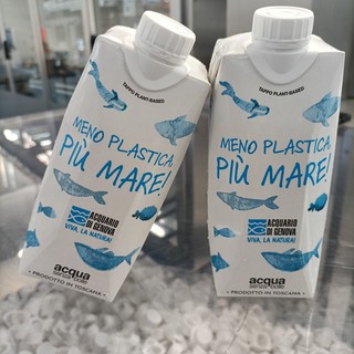 L’Acquario di Genova dice no alla plastica monouso