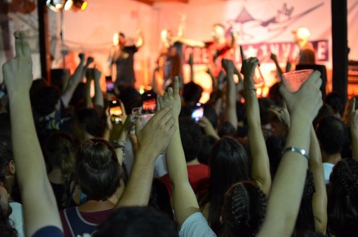 Focaccette e musica rock, nel week end torna Crevari Invade