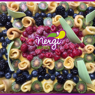 Mercoledì Veg: Crostata con Nergi, piccoli frutti e mele sudate nel limone  con crema pasticcera al limone del Garda