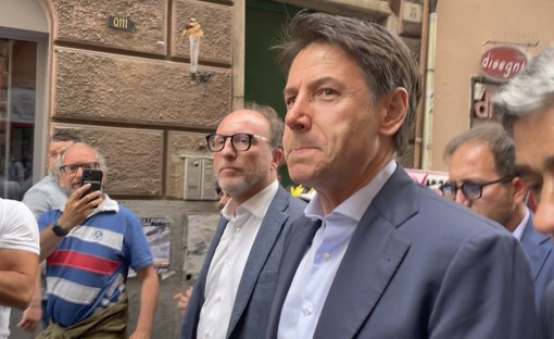 Giuseppe Conte a Genova: “Bucci? Il ponte non l’ha ricostruito”