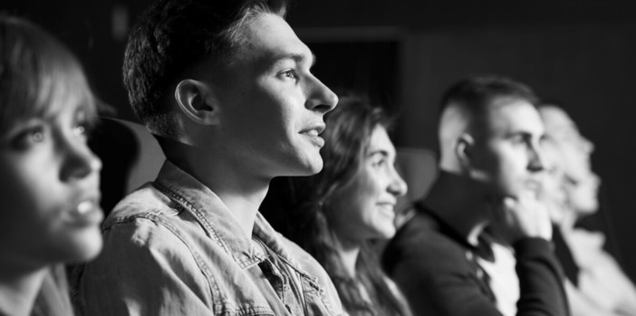 Teatro e giovani, torna "Curiosare il GET": fino a 500 euro di premio per i migliori critici under 30 Teatro e giovani, torna "Curiosare il GET": fino a 500 euro di premio per i migliori critici under 30