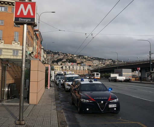 Furti sulle auto nel parcheggio di Dinegro, c'è un arresto: fermato nella notte un diciassettenne Furti sulle auto nel parcheggio di Dinegro, c'è un arresto: fermato nella notte un diciassettenne