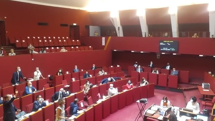 Remuzzi, (Lega): "Il lavoro genera lavoro, fermare o rallentare i lavori nel cantiere di Esselunga sarebbe un errore" Remuzzi, (Lega): "Il lavoro genera lavoro, fermare o rallentare i lavori nel cantiere di Esselunga sarebbe un errore"