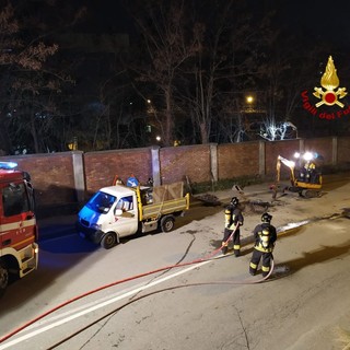 Fuga di gas in corso Perrone: sospesi i lavori al Ponte per Genova Fuga di gas in corso Perrone: sospesi i lavori al Ponte per Genova