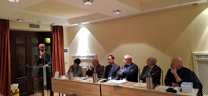 Andrea Gatto è il nuovo segretario regionale di Cisal Liguria Andrea Gatto è il nuovo segretario regionale di Cisal Liguria