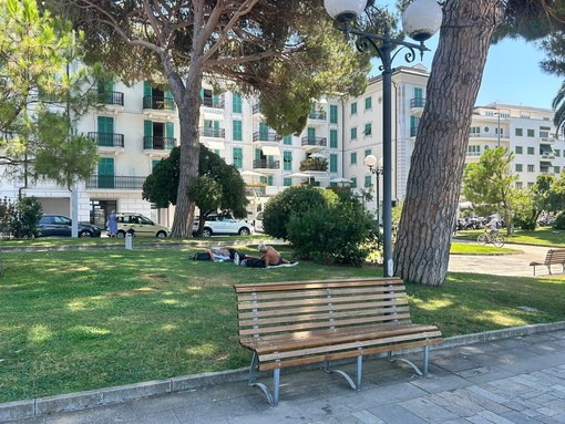 Bollino rosso per caldo fino a giovedì, il novanta per cento dei Comuni liguri è ad alto rischio Bollino rosso per caldo fino a giovedì, il novanta per cento dei Comuni liguri è ad alto rischio