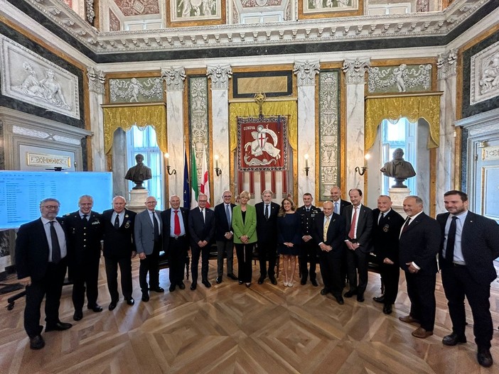 I cent'anni dell'aeronautica militare celebrati a Palazzo Tursi I cent'anni dell'aeronautica militare celebrati a Palazzo Tursi