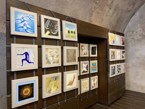 Porta Siberia ospita "La casa degli Angeli", 500 opere a tema angelico ispirate da Papa Giovanni Paolo II (Foto e Video)