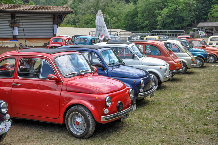 8° Raduno "500 a spasso": a San Quirico sfilano le quattroruote