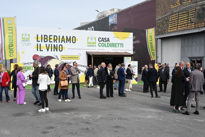 Vinitaly 2026: Coldiretti Liguria, liberare il vino da burocrazia e dazi è strategico per un settore di nicchia Vinitaly 2026: Coldiretti Liguria, liberare il vino da burocrazia e dazi è strategico per un settore di nicchia