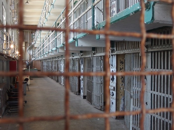 Tragedia nel carcere di Chiavari: detenuto si impicca nella sua cella