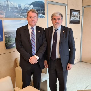 Il sindaco Bucci ha incontrato il console Usa a Milano Robert Needham