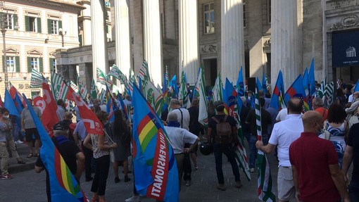 Cgil Cisl Uil Genova su manifesto pillola abortiva RU486: "Messaggio e figura inappropriati che sfruttano l’immagine di una giovane donna senza vita e discinta"