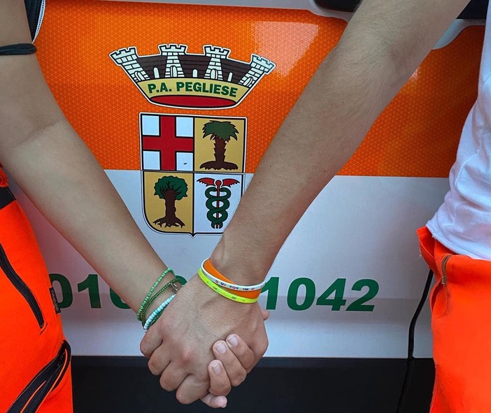 Il Comitato di Multedo e l’Associazione Ale Villa a sostegno della Croce Verde Pegliese Il Comitato di Multedo e l’Associazione Ale Villa a sostegno della Croce Verde Pegliese