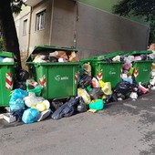 Parte da Pegli la rivoluzione di Amiu nella raccolta dei rifiuti: meno cassonetti dell’indifferenziata, porta a porta per i negozi