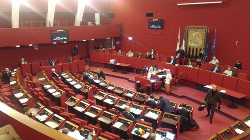 Genova, Italia Viva: &quot;Dopo 4 anni di richieste entro il 28 febbraio 2022 si riunirà una Commissione sulla ricollocazione dei depositi costieri di Carmagnani e Superba&quot;