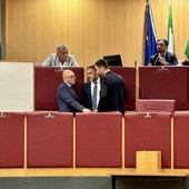 Elezioni regionali, se Atene piange, Sparta non ride: la Lega perde pezzi e ora anche il centrodestra ha i suoi grattacapi Elezioni regionali, se Atene piange, Sparta non ride: la Lega perde pezzi e ora anche il centrodestra ha i suoi grattacapi