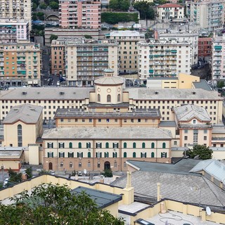 Condannati per vari reati, arrestati a Genova dai Carabinieri