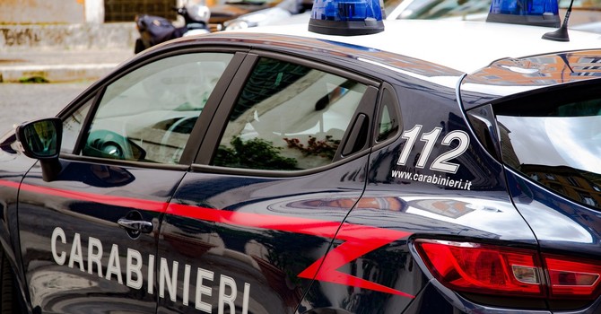 Voltri, uomo si barrica in casa con un coltello dopo un litigio Voltri, uomo si barrica in casa con un coltello dopo un litigio