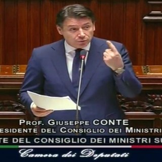 Il premier Conte alla Camera: "Le misure meno restrittive non sono possibili e sono illegittime. Il Governo deve tutelare la salute dei cittadini"
