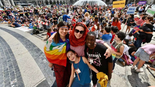 Genova, oltre duemila studenti in piazza per la marcia "Facciamo la pace?!" Genova, oltre duemila studenti in piazza per la marcia "Facciamo la pace?!"
