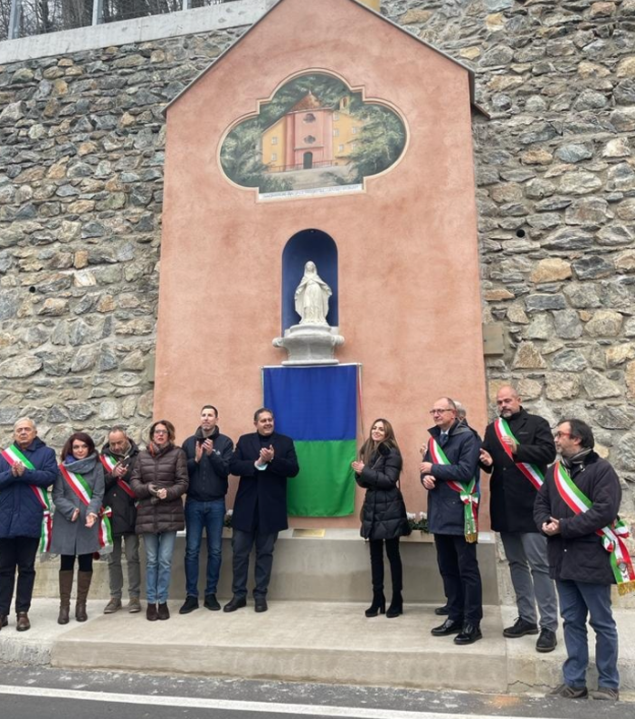 Campo Ligure, inaugurata l'edicola commemorativa della Madonna della Cappelletta di Nostra Signora della Misericordia Campo Ligure, inaugurata l'edicola commemorativa della Madonna della Cappelletta di Nostra Signora della Misericordia